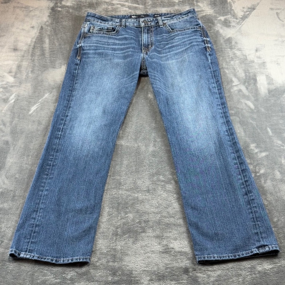 BKE Tyler Straight Leg Jeans Mens 32x32 Medium Wash Blue Denim Stretch 32 x 32